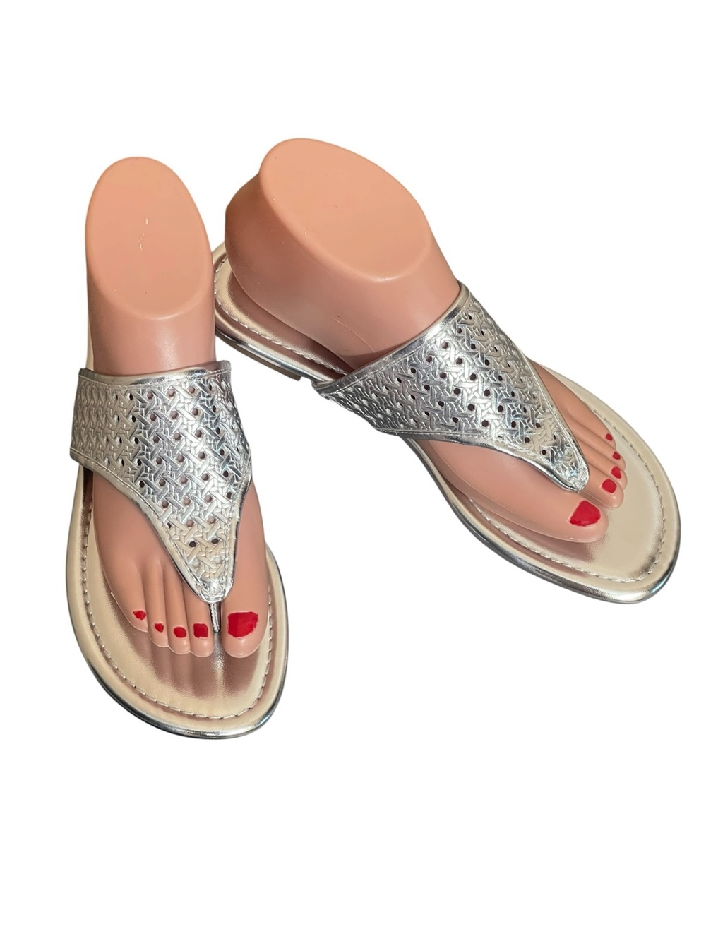 Talbots Gigi Silver Metallic Thong
Sandals Size 7 M